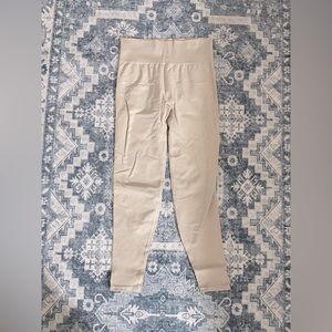 Victoria’s Secret Pink Seamless Cream Colored Leggings